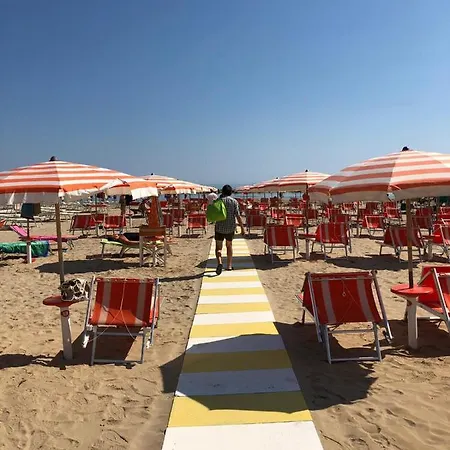 International Szálloda 3*