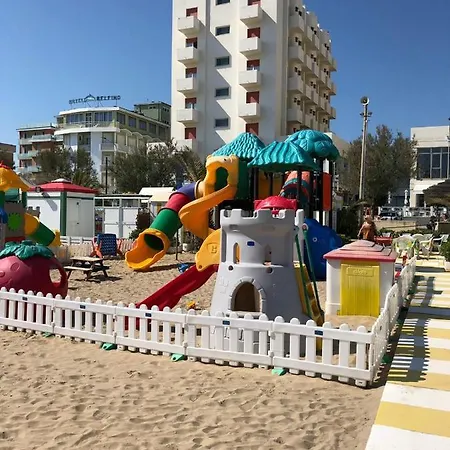 International Hotel 3*